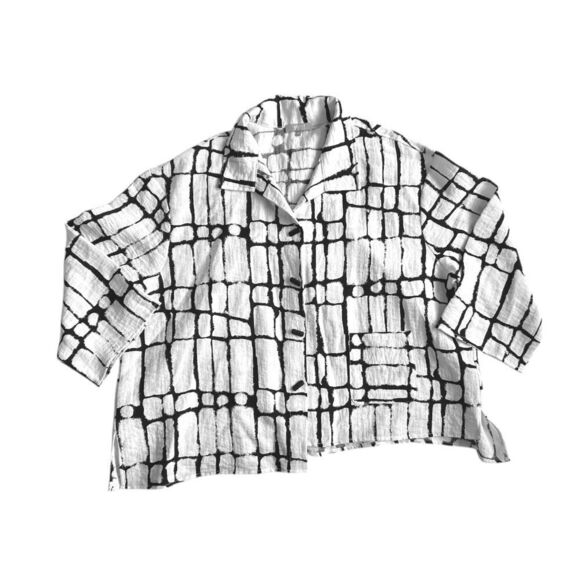 Habitat Women’s White and Black Abstract Print Asymmetrical Button Up Shirt Sz L - Picture 1 of 6